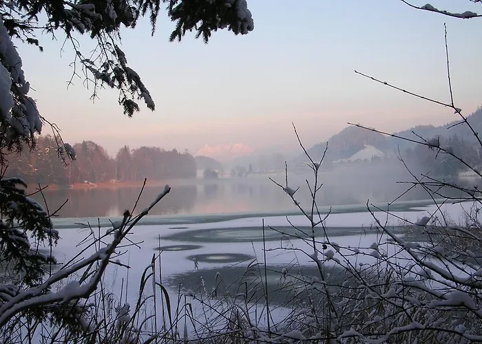 Haus Konrad ライト・イム・アルプバッハタール