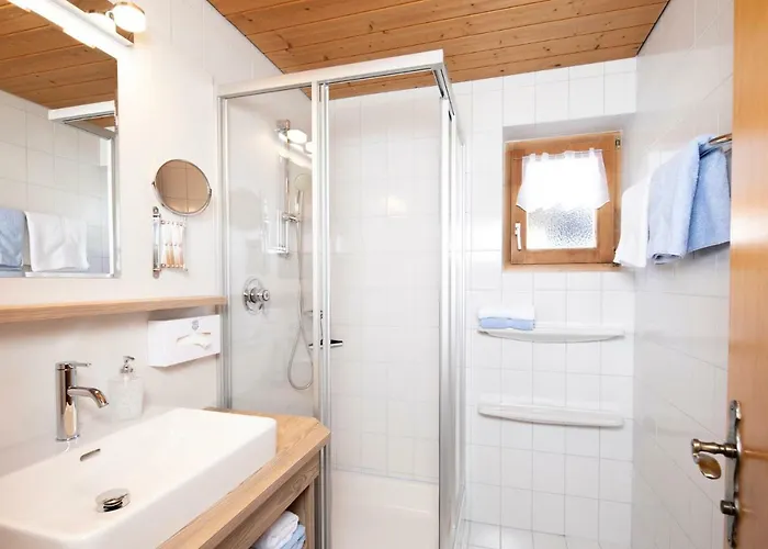 Haus Konrad * ライト・イム・アルプバッハタール