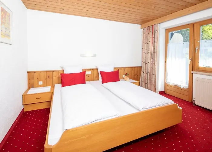 Haus Konrad アパート ライト・イム・アルプバッハタール